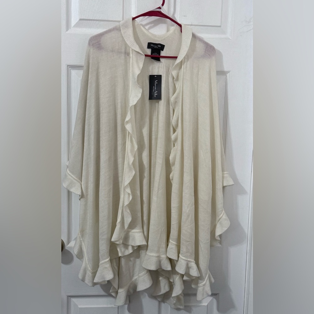 Marcus Adler New York                       The Brooklyn Ruana - Ivory